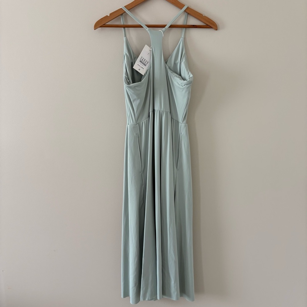 Halara SoftlyZero Airy Racerback Dress Cool
Touch Slip Pockets Sage Size L - Picture 6 of 12